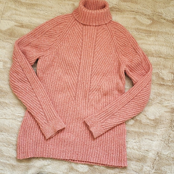 Sundance Sweaters - Beautiful Sundance Sweater